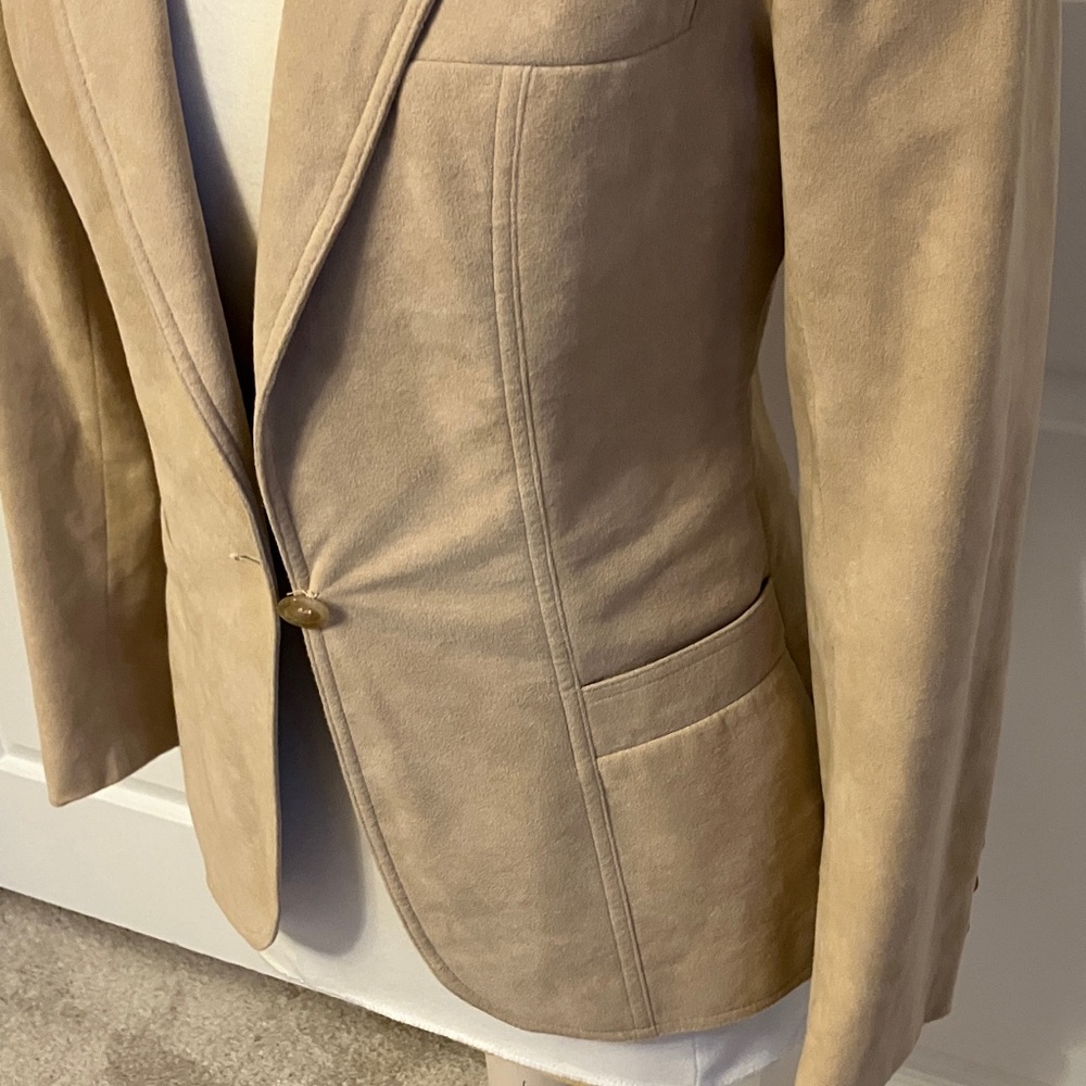 Vintage ‘70’s rare ultra suede blazer by Count Romi, Ltd - Picture 7 of 9